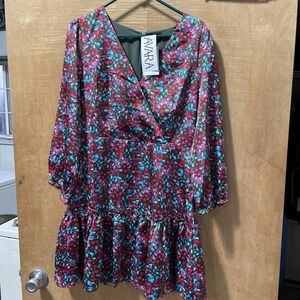 NWT Avara Sugar Lips Floral Print Mini Dress Satin Like Fabric Ruffled Hem Small